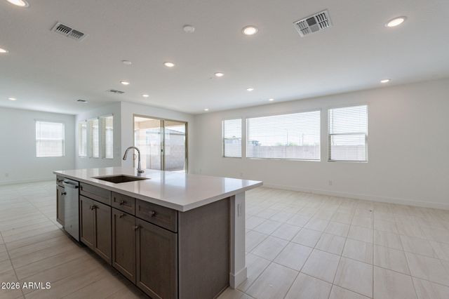 11937 W LUXTON Lane, Avondale, AZ 85323