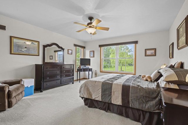 5685 BLAKE ROAD, De Pere, WI 54115