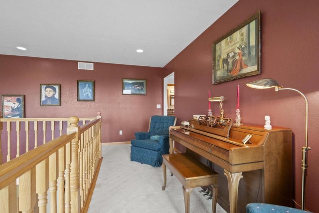 5685 BLAKE ROAD, De Pere, WI 54115