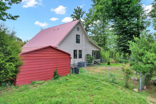 1751 County Road 50, Riceville, TN 37370