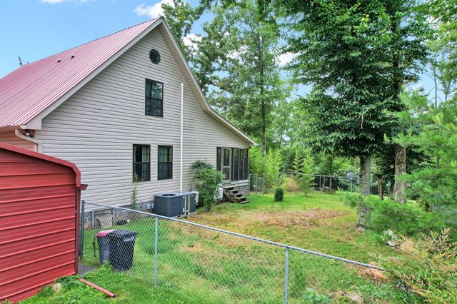 1751 County Road 50, Riceville, TN 37370