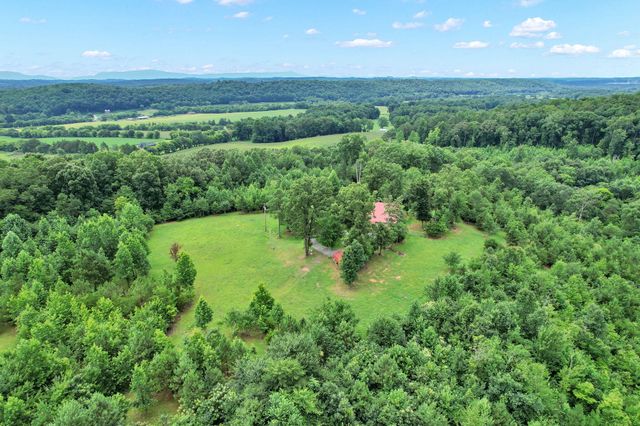 1751 County Road 50, Riceville, TN 37370