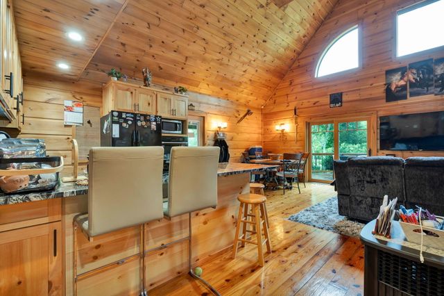 1751 County Road 50, Riceville, TN 37370