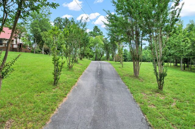1751 County Road 50, Riceville, TN 37370