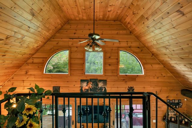 1751 County Road 50, Riceville, TN 37370