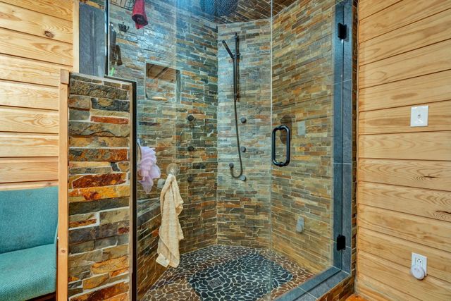 1751 County Road 50, Riceville, TN 37370