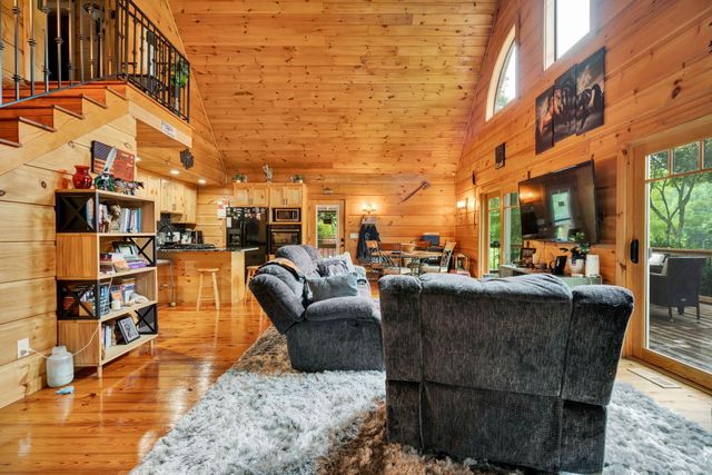 1751 County Road 50, Riceville, TN 37370