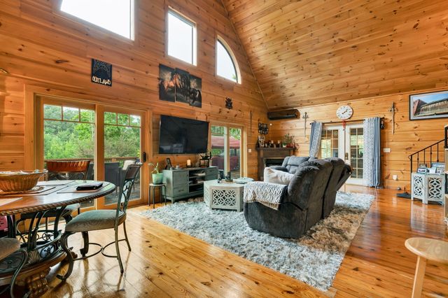 1751 County Road 50, Riceville, TN 37370