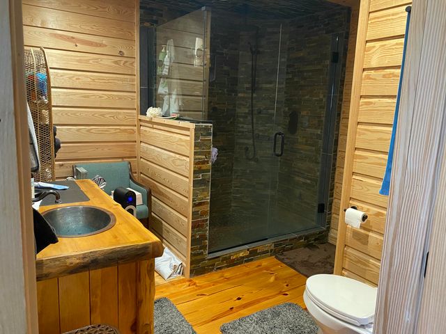 1751 County Road 50, Riceville, TN 37370