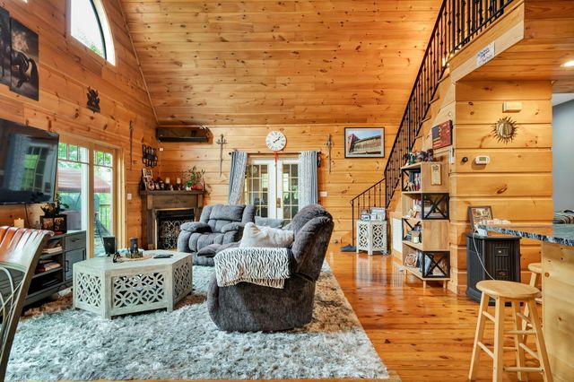 1751 County Road 50, Riceville, TN 37370
