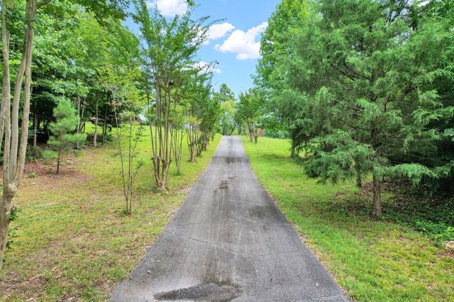 1751 County Road 50, Riceville, TN 37370