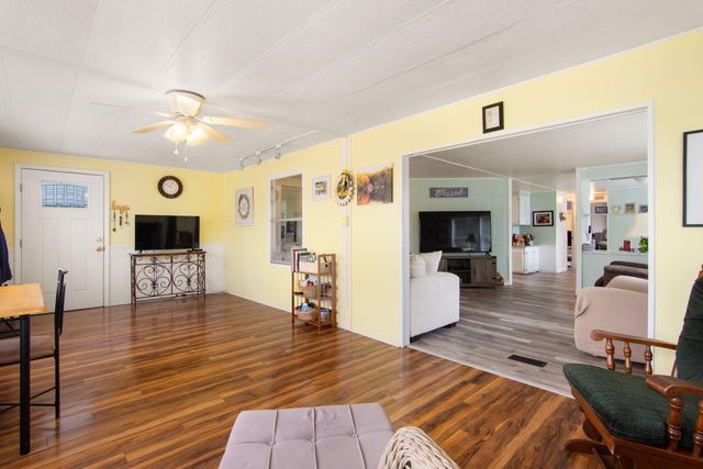 452 NE Pinelake Village Boulevard, Jensen Beach, FL 34957