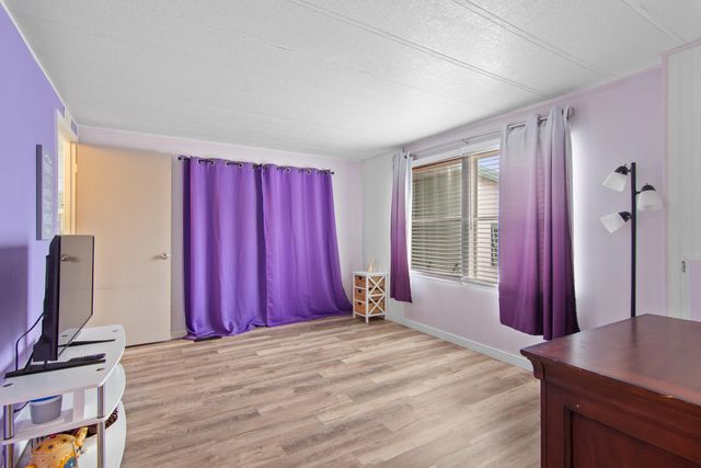 452 NE Pinelake Village Boulevard, Jensen Beach, FL 34957