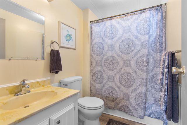 452 NE Pinelake Village Boulevard, Jensen Beach, FL 34957