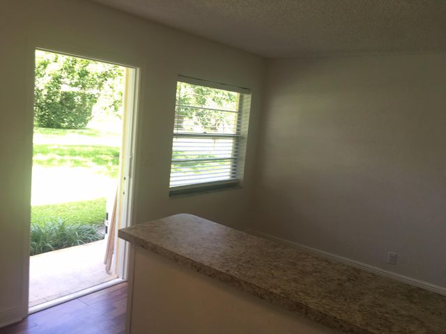 5156 NE 6th Avenue 203, Oakland Park, FL 33334