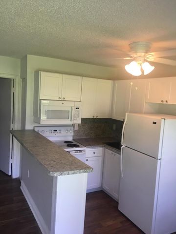 5156 NE 6th Avenue 203, Oakland Park, FL 33334