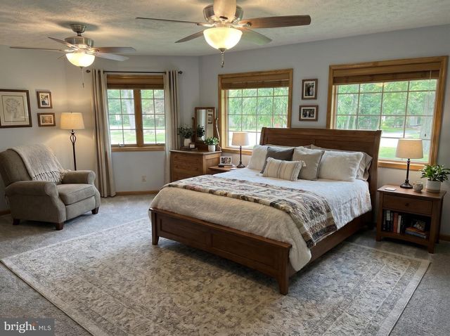 141 LAKE MEADE DR, East Berlin, PA 17316