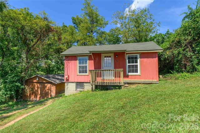 20 View Street, Woodfin, NC 28804