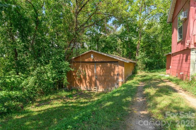 20 View Street, Woodfin, NC 28804