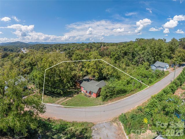 20 View Street, Woodfin, NC 28804