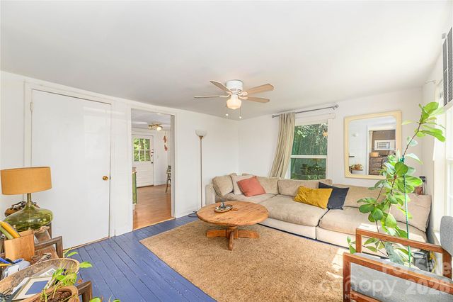 20 View Street, Woodfin, NC 28804