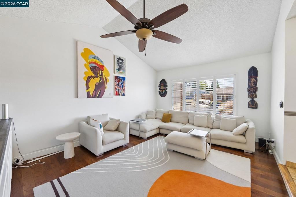 Image 6 of property listing at 148 Primrose Ln, Vallejo, CA 94591