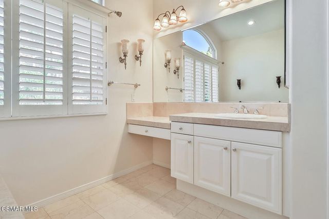 6291 Deerbrook Road, Oak Park, CA 91377