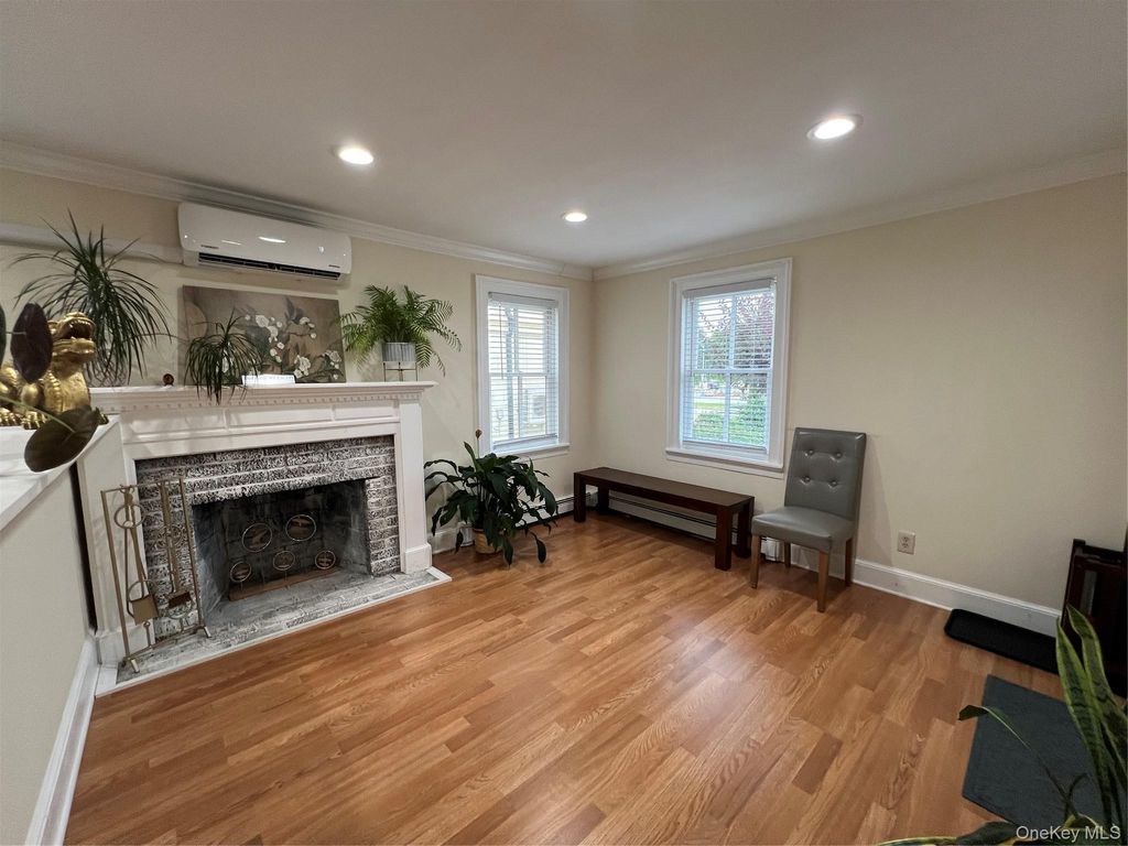 6278 Northern Boulevard 1, East Norwich, NY 11732 — photo 4