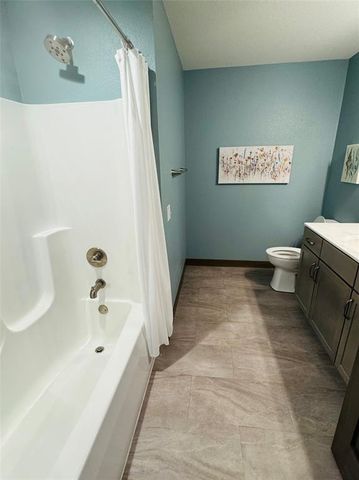 5523 Timber Trail, Eau Claire, WI 54701