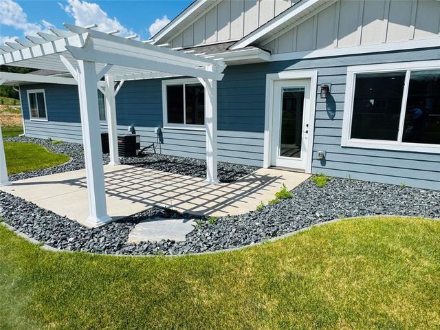 5523 Timber Trail, Eau Claire, WI 54701