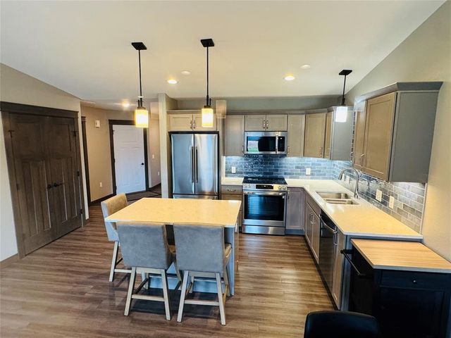 5523 Timber Trail, Eau Claire, WI 54701