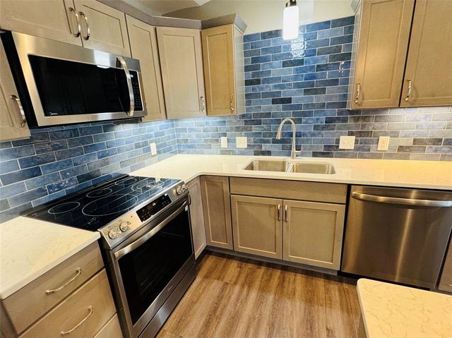 5523 Timber Trail, Eau Claire, WI 54701