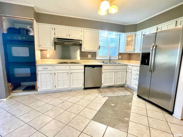 5121 S SIR LIONEL Court, Mapleton, IL 61547