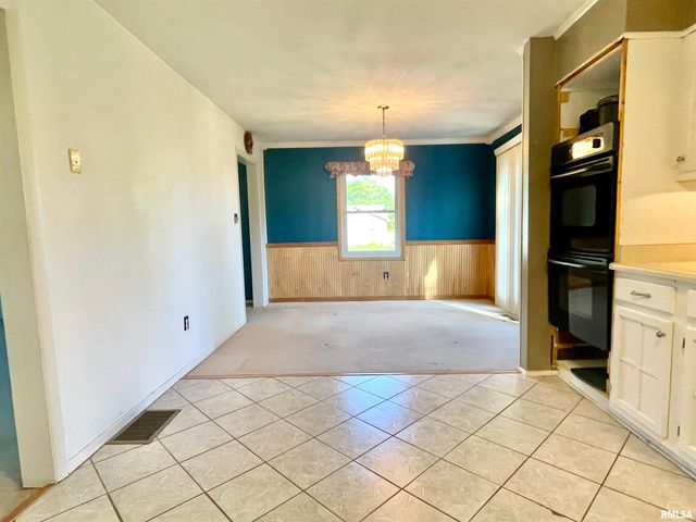 5121 S SIR LIONEL Court, Mapleton, IL 61547