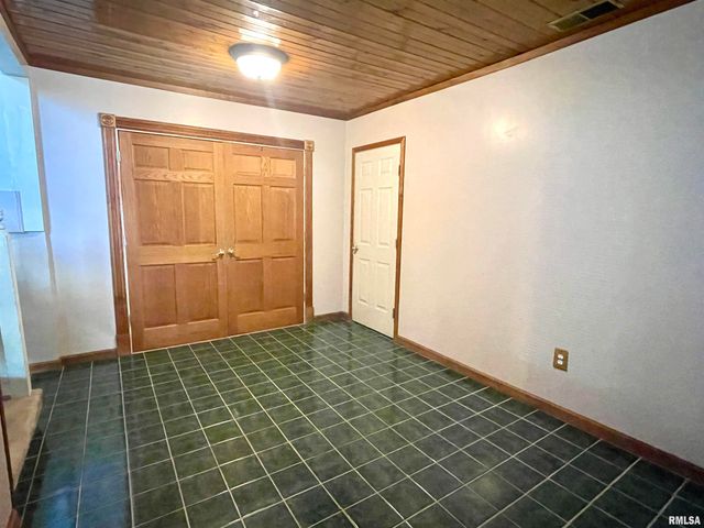 5121 S SIR LIONEL Court, Mapleton, IL 61547