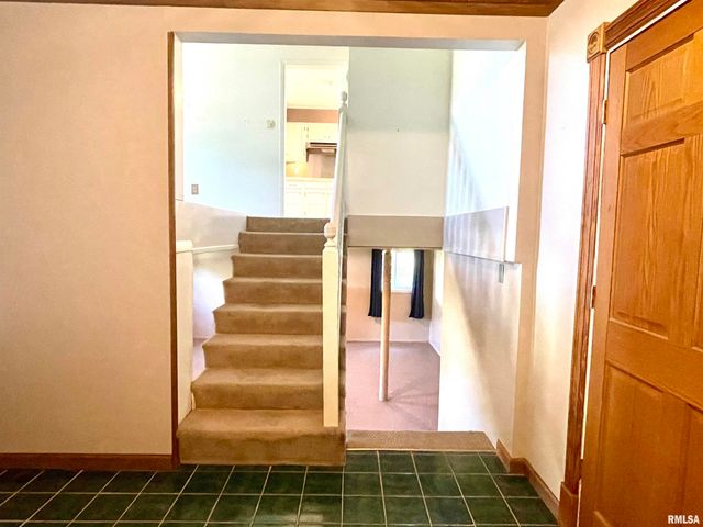 5121 S SIR LIONEL Court, Mapleton, IL 61547