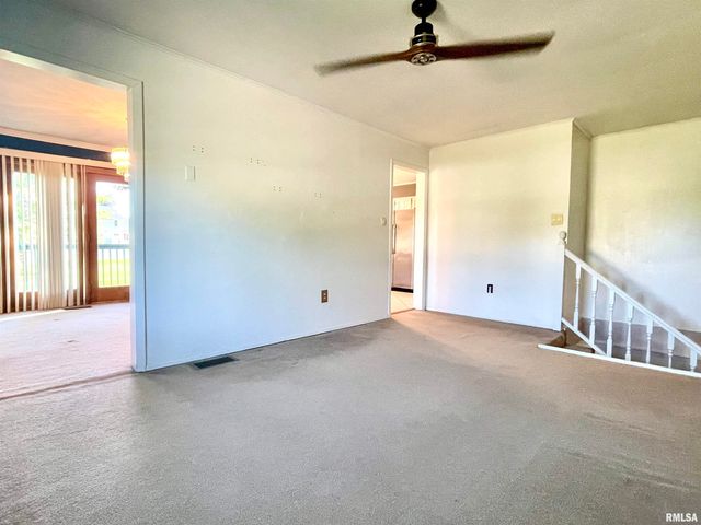 5121 S SIR LIONEL Court, Mapleton, IL 61547