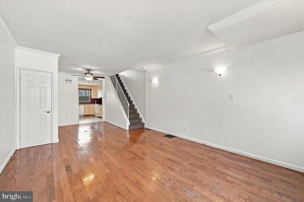 1208 TREE ST, PHILADELPHIA, PA 19148 — photo 4