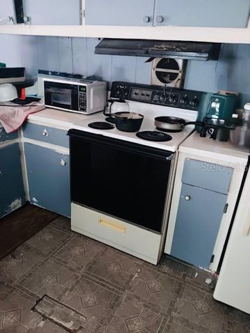 4639 CR 690, Webster, FL 33597