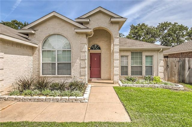 1117 Hidden Glade Drive, Mansfield, TX 76063