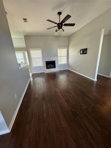 1117 Hidden Glade Drive, Mansfield, TX 76063