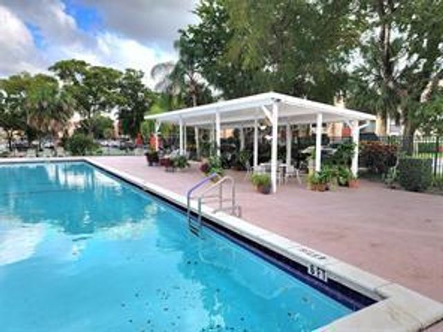 8140 SW 24th Street Unit 215, North Lauderdale, FL 33068