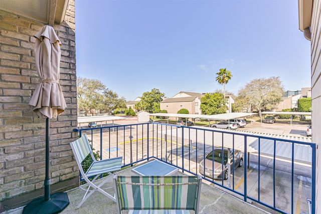 7060 N Holiday Drive, Galveston, TX 77550