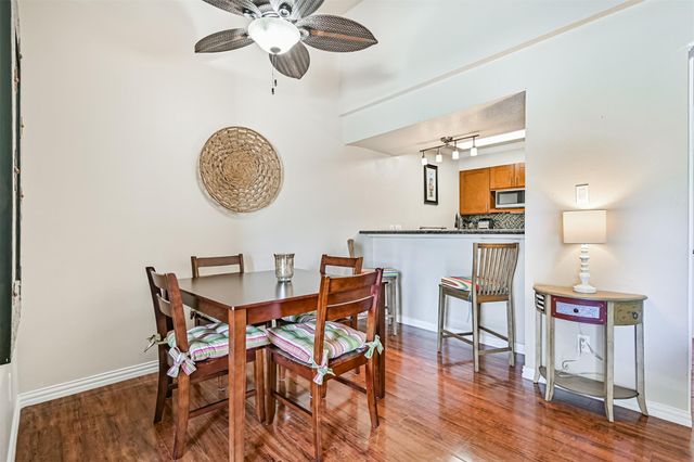 7060 N Holiday Drive, Galveston, TX 77550