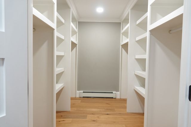 4 Mill Pond Rd B, Burlington, MA 01803