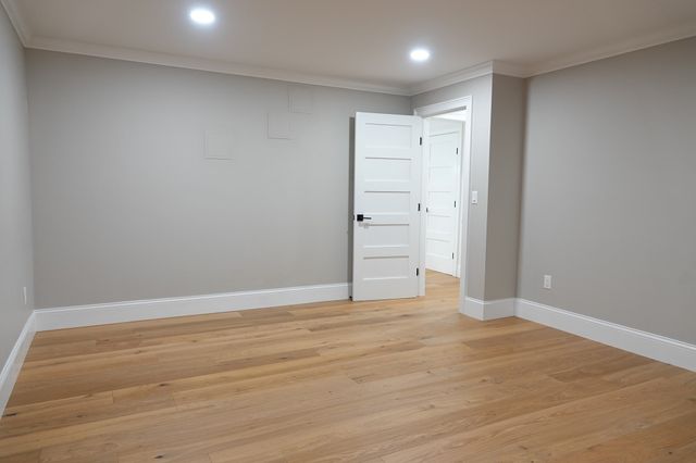 4 Mill Pond Rd B, Burlington, MA 01803