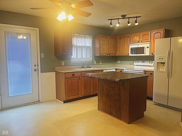 13104 N Etna Green Drive, Camby, IN 46113