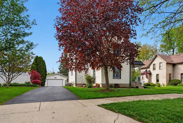 525 W HURLBUT Avenue, Belvidere, IL 61008