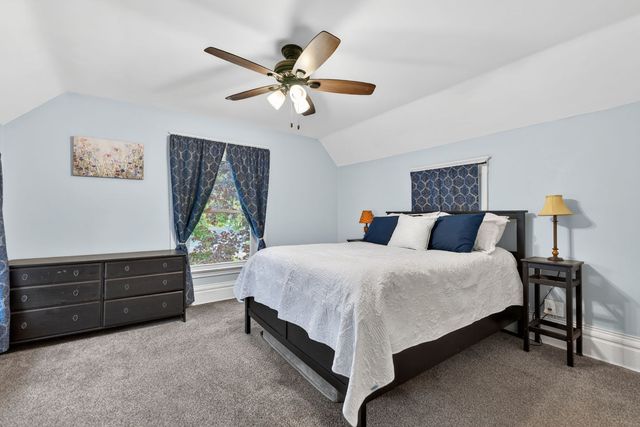 525 W HURLBUT Avenue, Belvidere, IL 61008