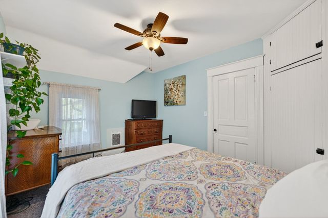 525 W HURLBUT Avenue, Belvidere, IL 61008
